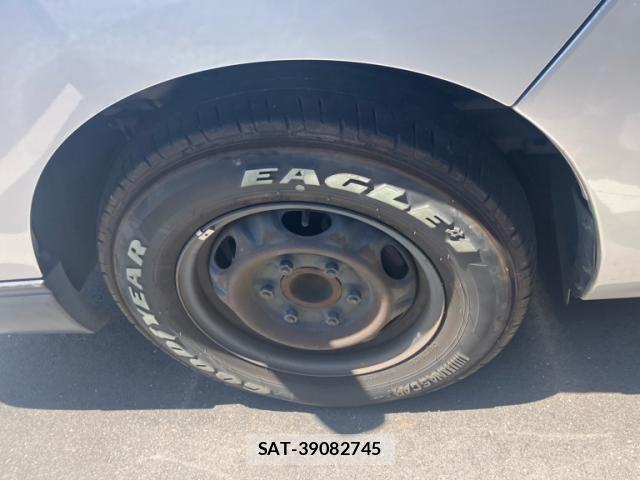 Nissan NV350 Caravan 2014-06 8101010-5