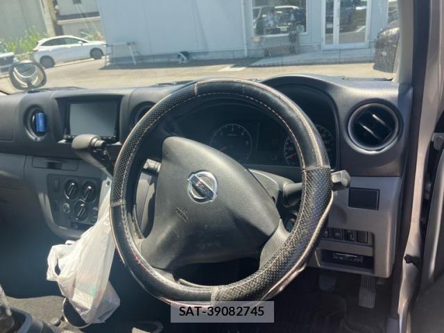 Nissan NV350 Caravan 2014-06 8101010-7