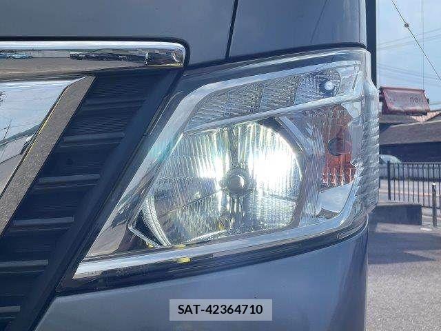 Nissan NV350 Caravan 2018-06 8101008-14