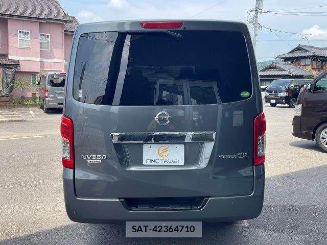 Nissan NV350 Caravan 2018-06 8101008-20