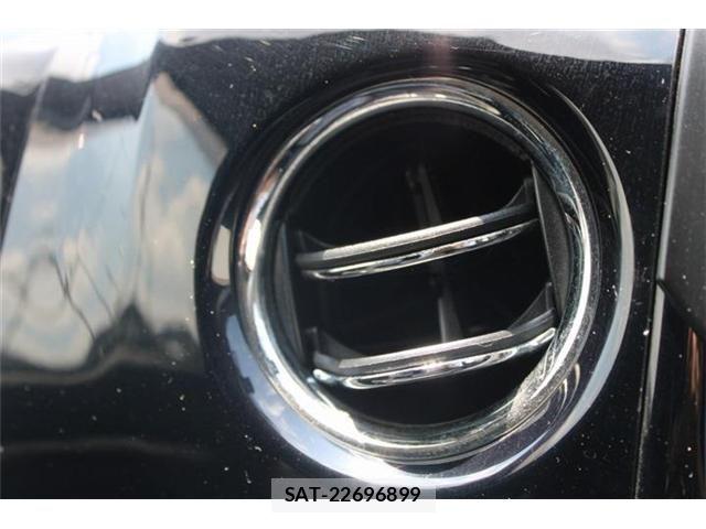 Nissan NV350 Caravan 2018-12 8131737-21
