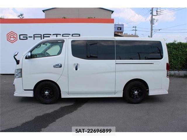 Nissan NV350 Caravan 2018-12 8131737-8