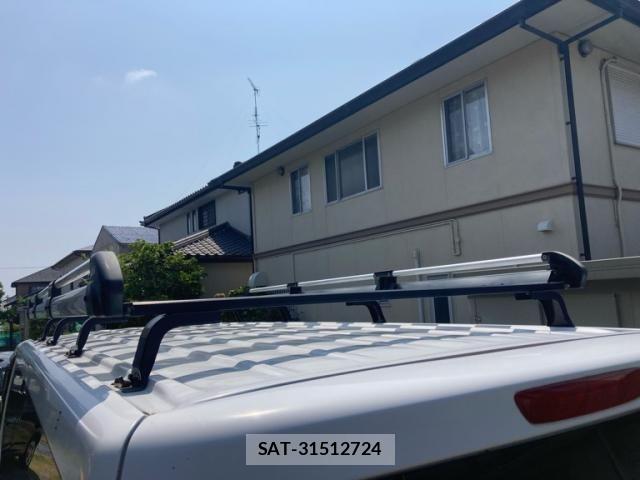 Nissan NV350 Caravan 2012-12 8146376-10