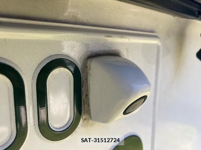 Nissan NV350 Caravan 2012-12 8146376-21