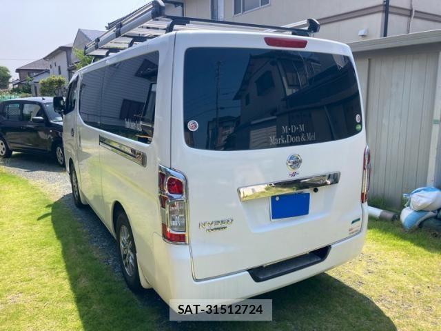 Nissan NV350 Caravan 2012-12 8146376-2