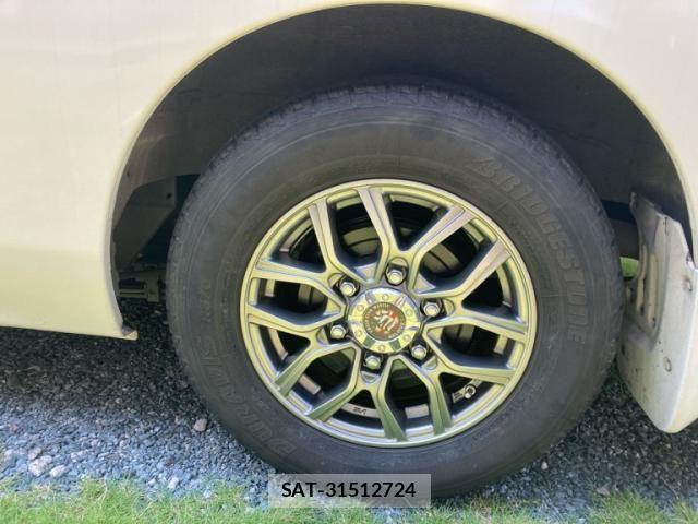 Nissan NV350 Caravan 2012-12 8146376-7
