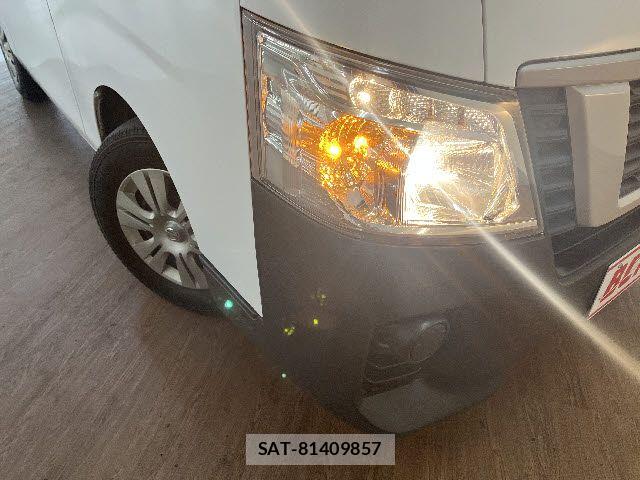 Nissan NV350 Caravan 2020-10 8146375-24