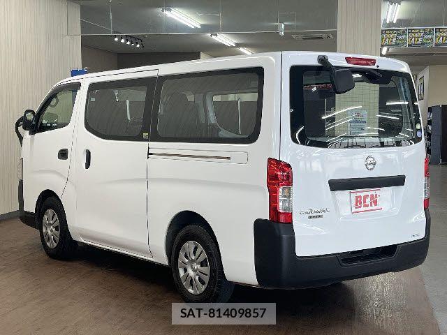 Nissan NV350 Caravan 2020-10 8146375-8