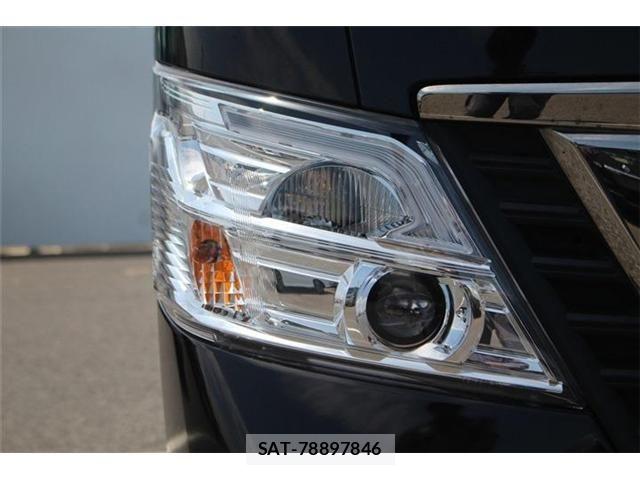Nissan NV350 Caravan 2021-06 8146374-11