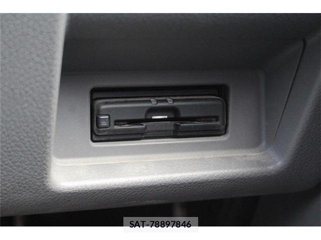 Nissan NV350 Caravan 2021-06 8146374-4