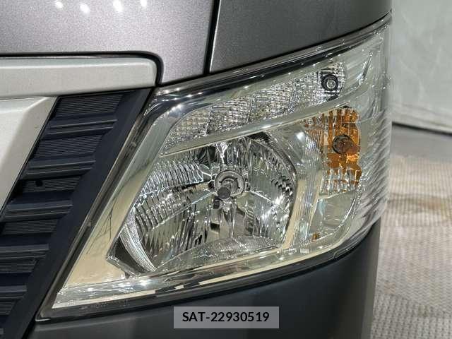 Nissan NV350 Caravan 2021-06 8158951-26