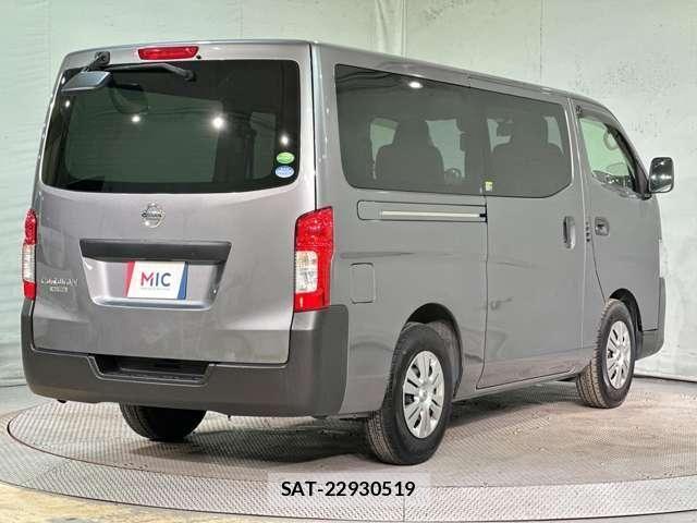 Nissan NV350 Caravan 2021-06 8158951-4