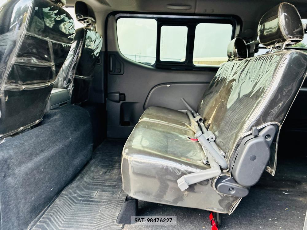 Nissan NV350 Caravan 2020-06 8068526-9
