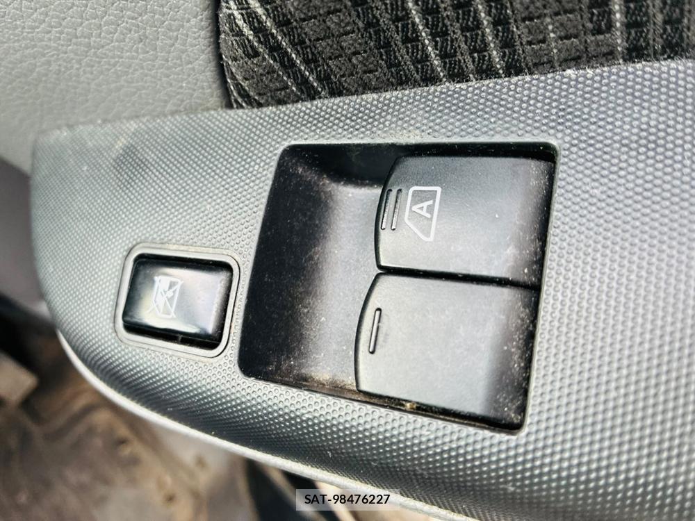 Nissan NV350 Caravan 2020-06 8068526-20