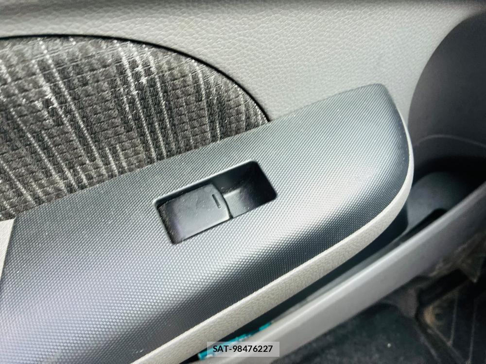 Nissan NV350 Caravan 2020-06 8068526-22