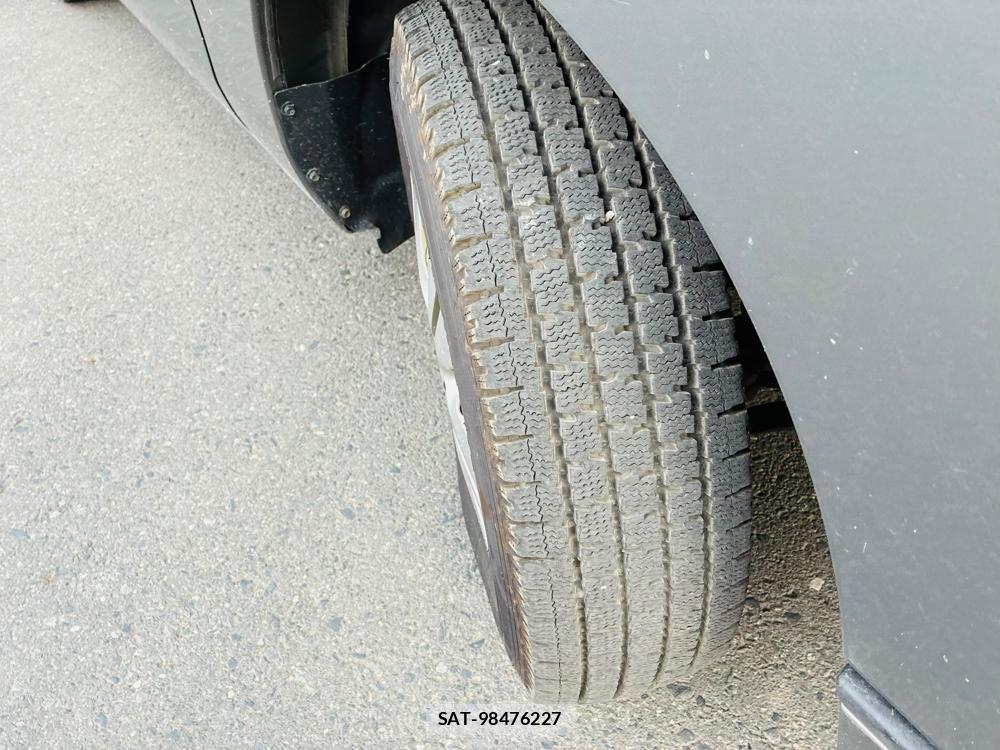 Nissan NV350 Caravan 2020-06 8068526-31