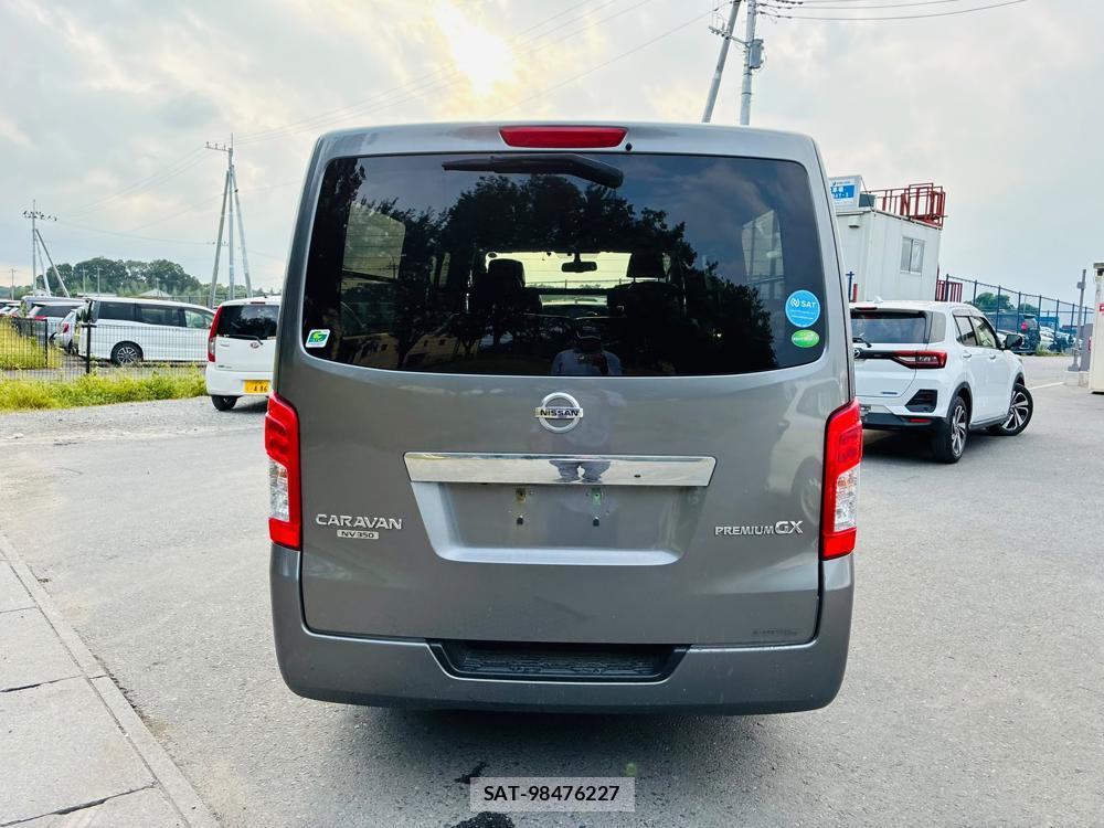 Nissan NV350 Caravan 2020-06 8068526-3