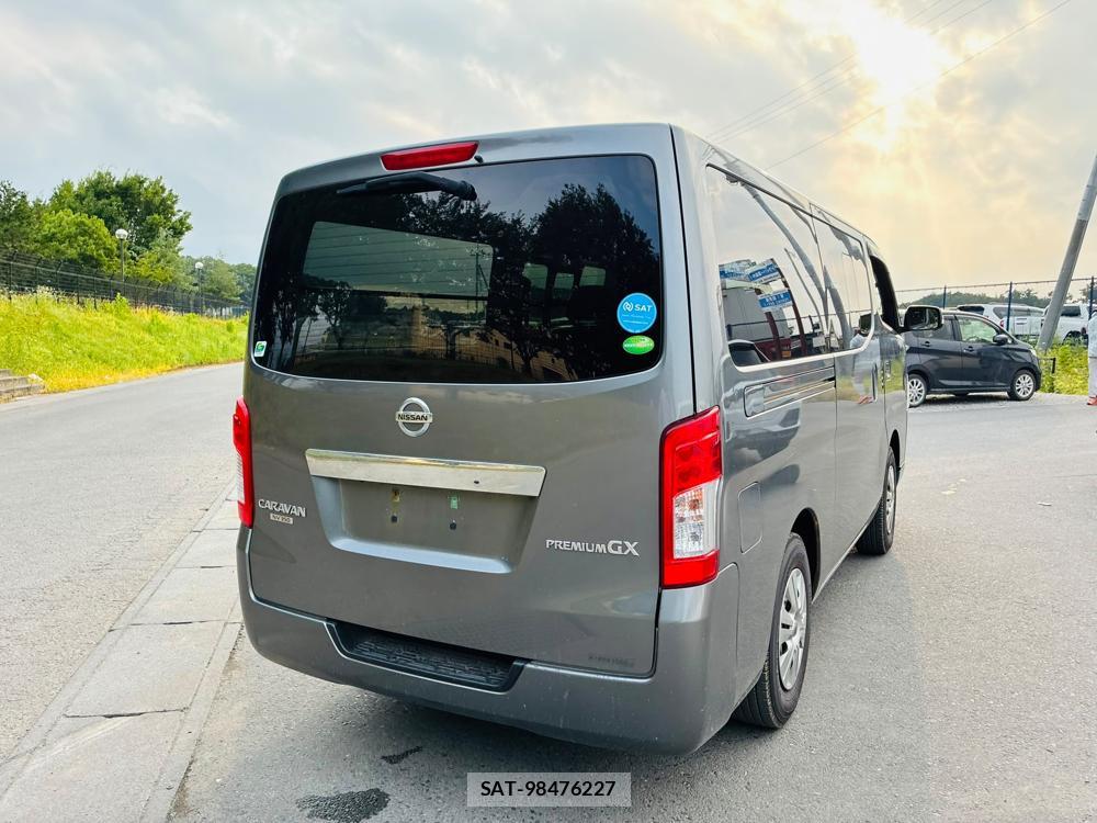 Nissan NV350 Caravan 2020-06 8068526-4