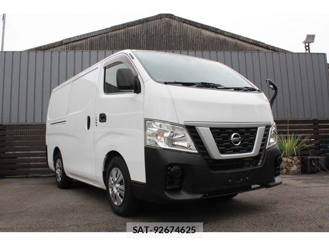 Nissan NV350 Caravan 2019-03 8209353-0