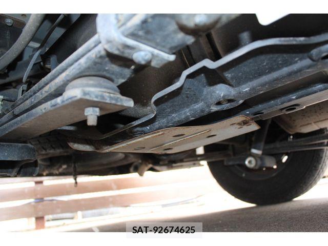Nissan NV350 Caravan 2019-03 8209353-29