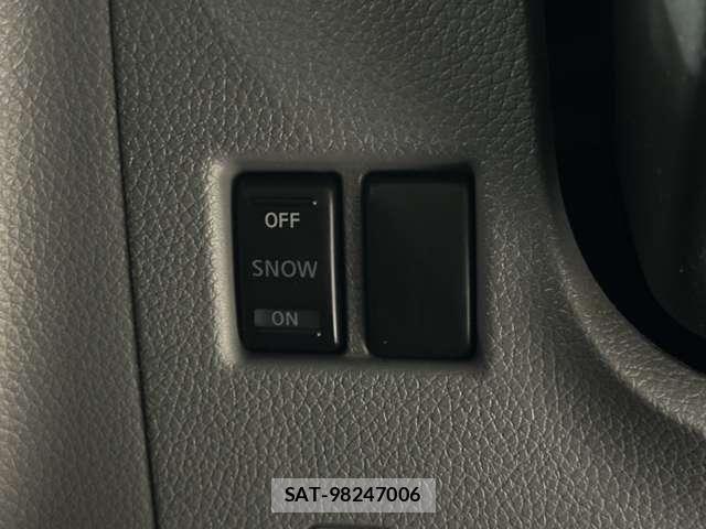 Nissan NV350 Caravan 2018-12 8209359-14