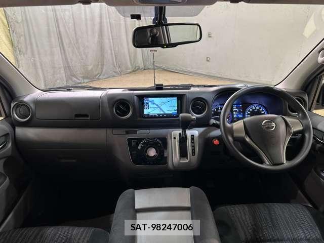 Nissan NV350 Caravan 2018-12 8209359-16