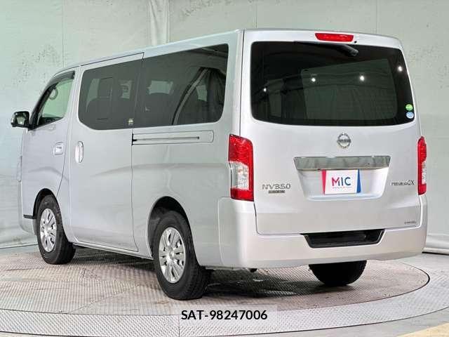 Nissan NV350 Caravan 2018-12 8209359-6