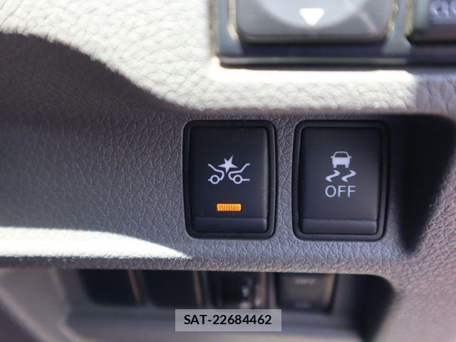 Nissan NV350 Caravan 2020-04 8209355-19