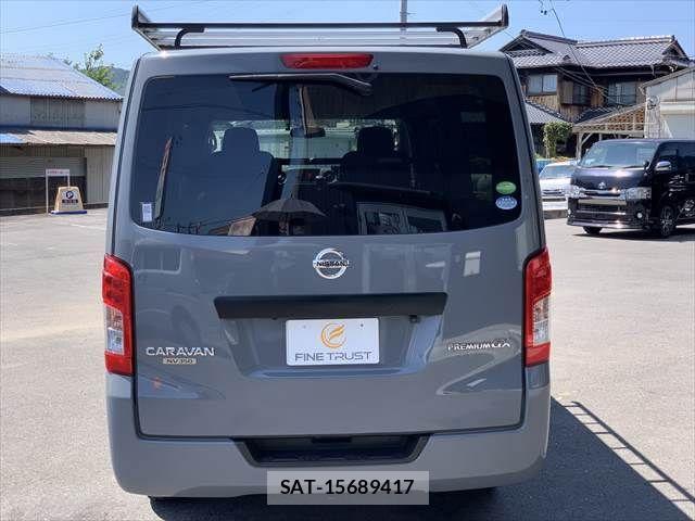 Nissan NV350 Caravan 2021-03 8209356-18