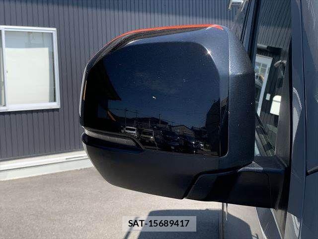 Nissan NV350 Caravan 2021-03 8209356-25