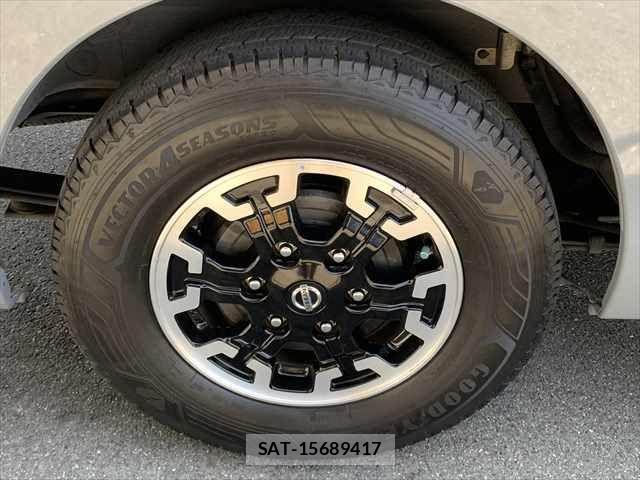 Nissan NV350 Caravan 2021-03 8209356-27