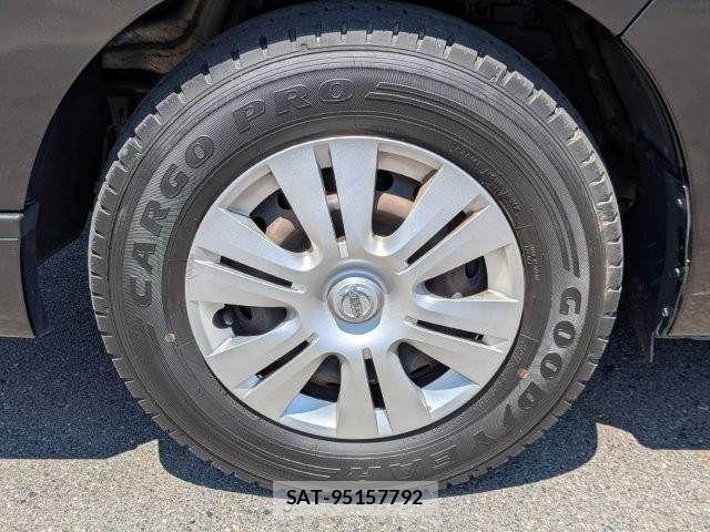 Nissan NV350 Caravan 2019-05 8209365-12
