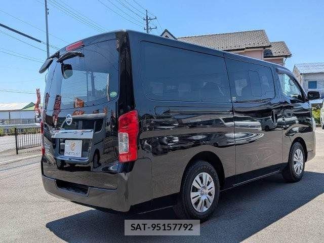 Nissan NV350 Caravan 2019-05 8209365-16