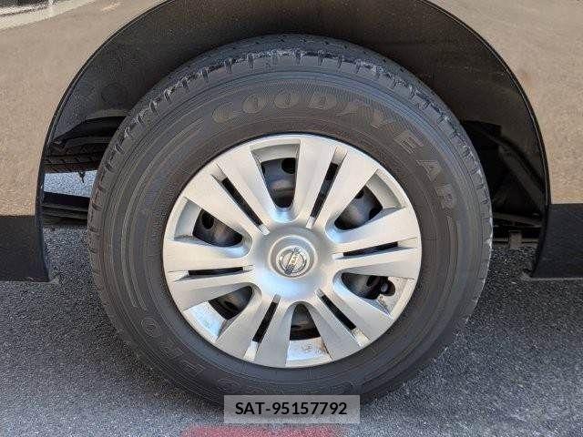Nissan NV350 Caravan 2019-05 8209365-25