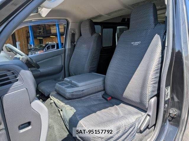 Nissan NV350 Caravan 2019-05 8209365-29