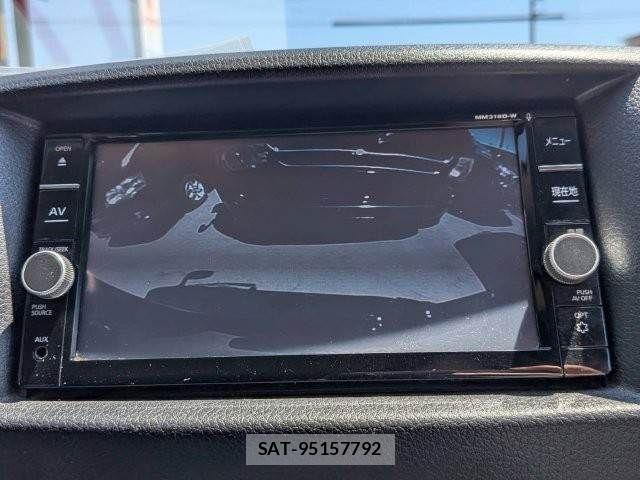 Nissan NV350 Caravan 2019-05 8209365-4