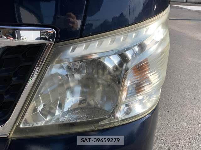 Nissan NV350 Caravan 2016-07 8209357-21