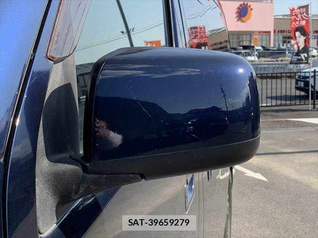 Nissan NV350 Caravan 2016-07 8209357-25