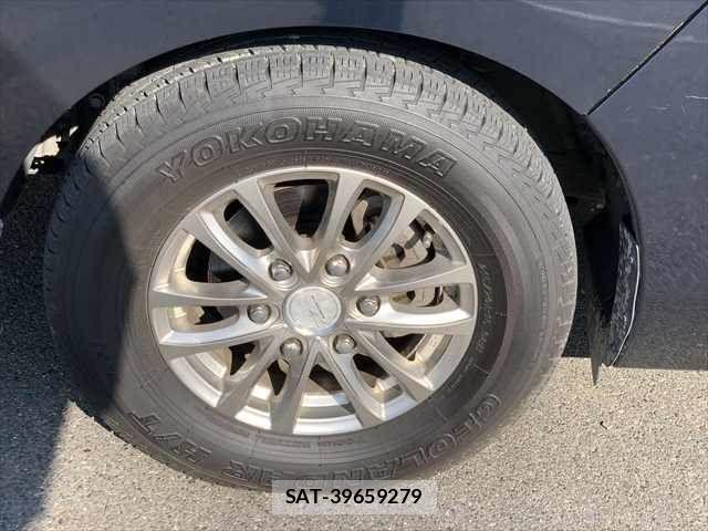 Nissan NV350 Caravan 2016-07 8209357-28
