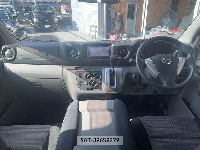 Nissan NV350 Caravan 2016-07 8209357-2