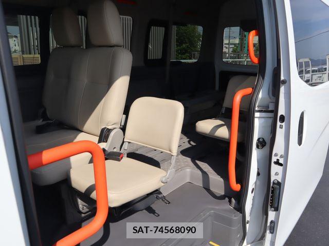 Nissan NV350 Caravan 2018-09 8209354-9