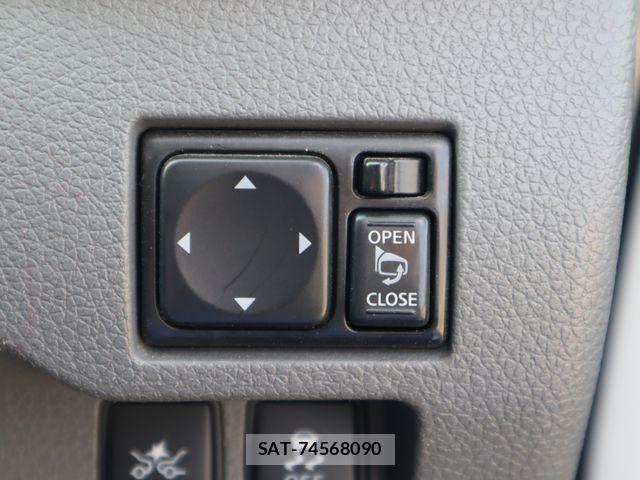 Nissan NV350 Caravan 2018-09 8209354-16