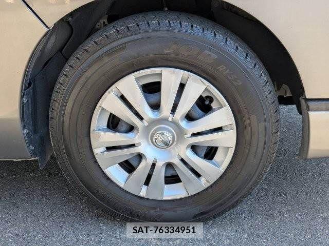 Nissan NV350 Caravan 2013-08 8209360-25