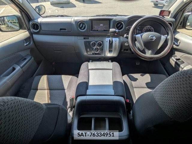 Nissan NV350 Caravan 2013-08 8209360-2