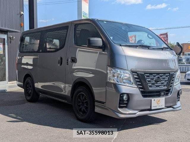 Nissan NV350 Caravan 2017-07 8209366-17