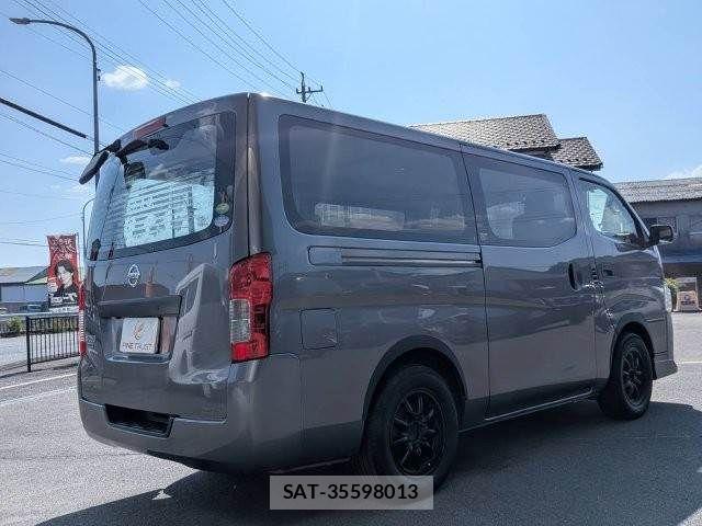 Nissan NV350 Caravan 2017-07 8209366-19