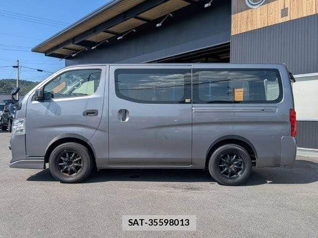 Nissan NV350 Caravan 2017-07 8209366-22