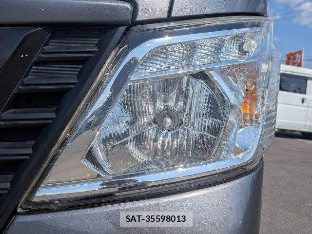 Nissan NV350 Caravan 2017-07 8209366-23