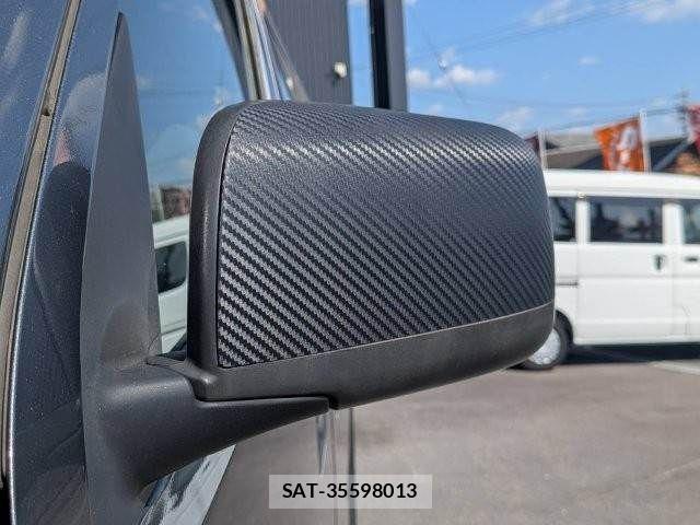 Nissan NV350 Caravan 2017-07 8209366-27