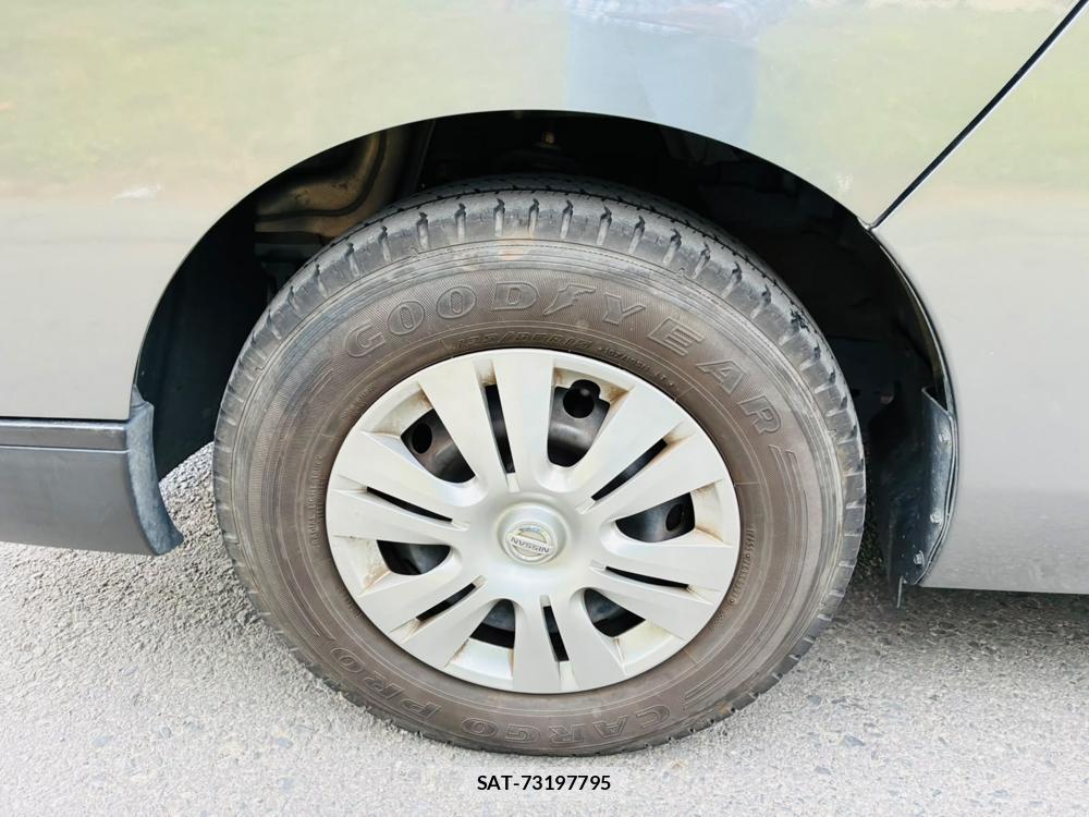 Nissan NV350 Caravan 2020-11 8107909-29